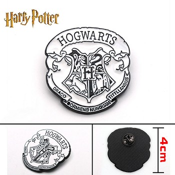 Harry Potter Hogwarts brooch pin