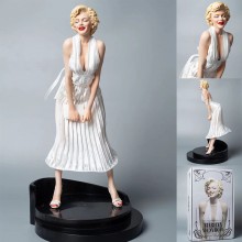 Marilyn Monroe star figure