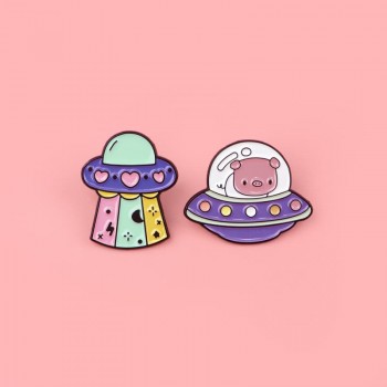 UFO Alien anime alloy brooch pins