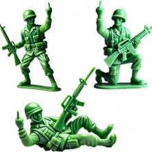 Funny Green Army Men soldier middle finger statue ...