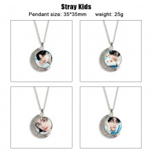 Straykids star Two-sided Rotatable Round Crystal Necklace