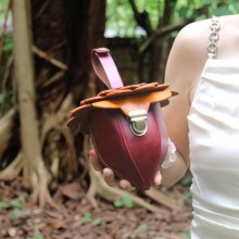 Pinecone Shaped Minimalist Retro Handbag Light Bag