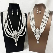 Layering Rhinestones Pearls Necklace Earrings Set